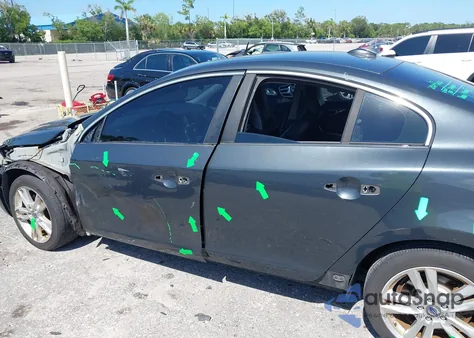 2012 Volvo S60 T5 from USA, damaged, VIN YV1622FS8C2121256